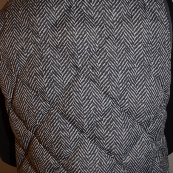 J CREW Down vest down mercantile excursion - Picture 6 of 8